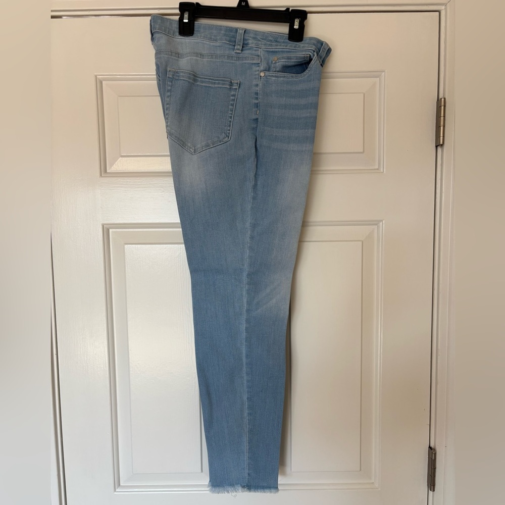 Vince Camuto Frayed Jeans